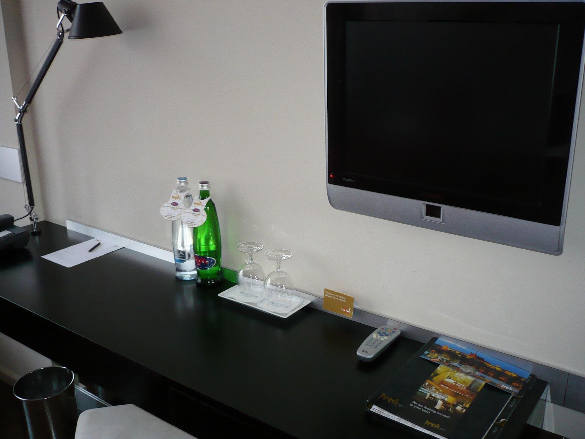 Perla Hotel Прага Екстериор снимка