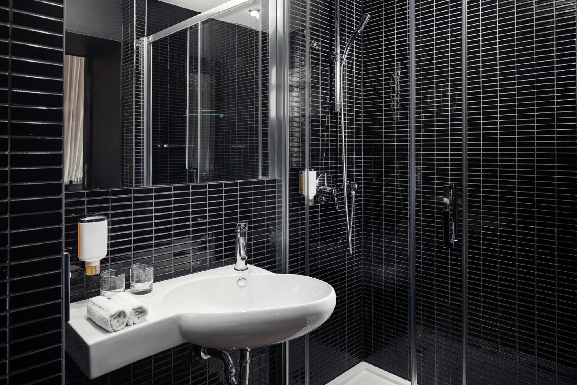 Perla Hotel Прага Екстериор снимка