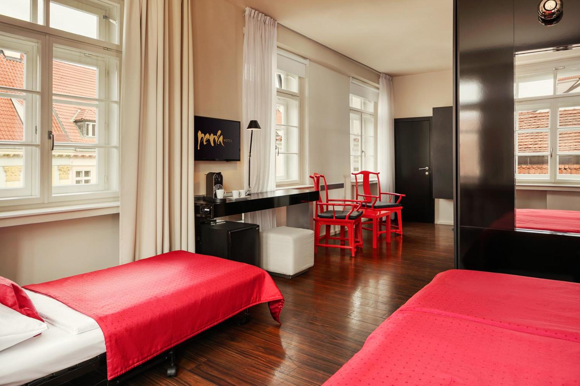 Perla Hotel Прага Екстериор снимка